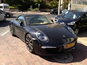 942189_580985935293448_1673862707_n